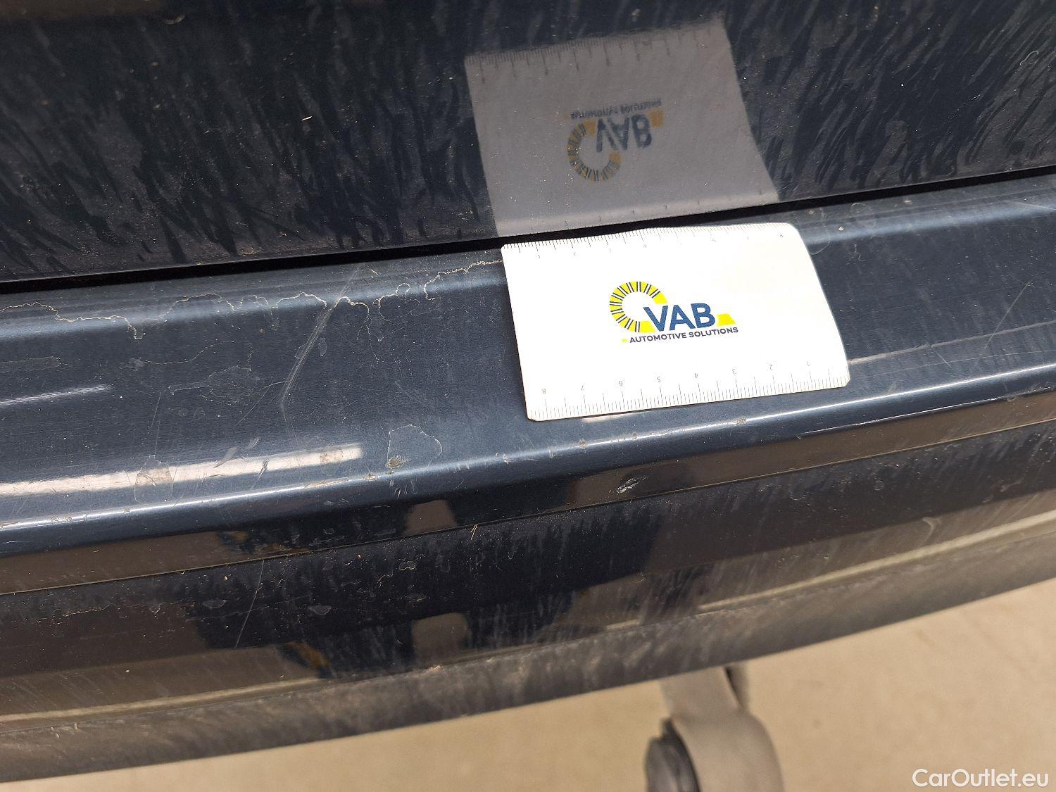  Volvo  XC60 Volvo,  '17, Volvo  D4 120kW Geartronic Momentum Pro 5d #20