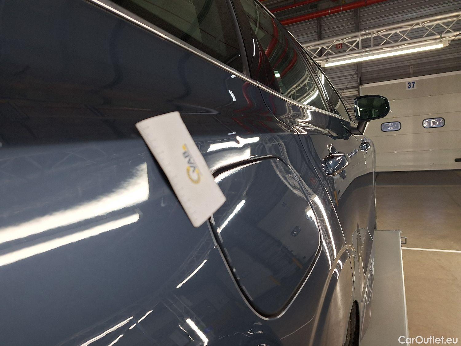  Volvo  XC60 Volvo,  '17, Volvo  D4 120kW Geartronic Momentum Pro 5d #14