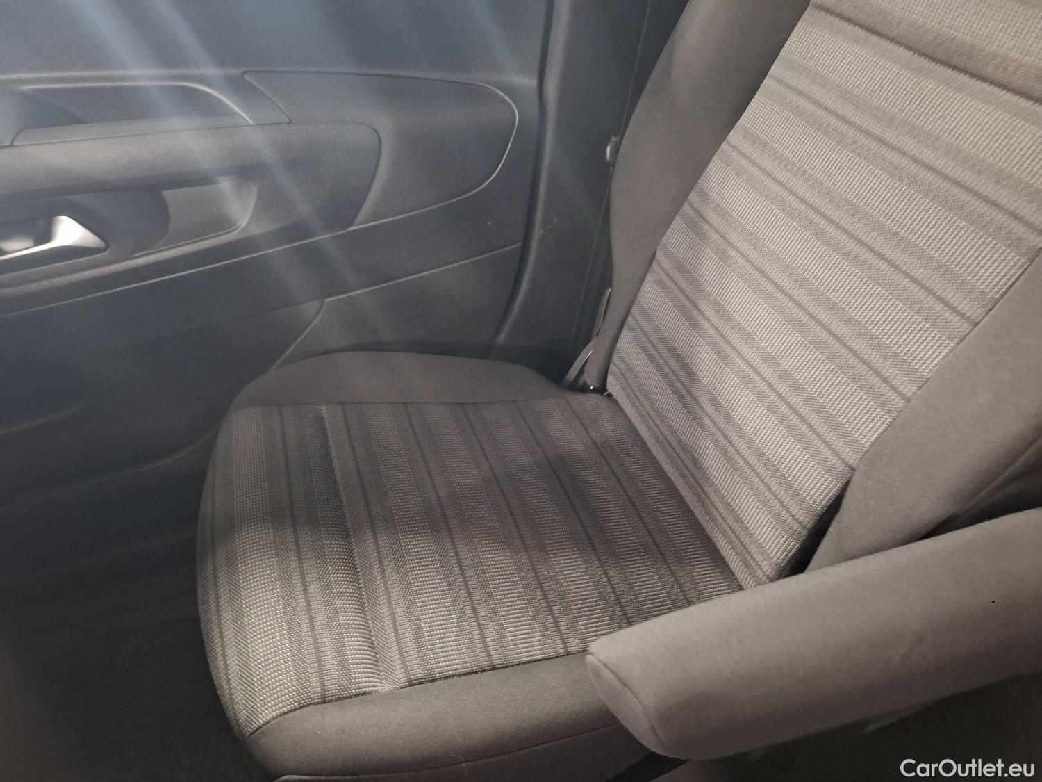  Opel  Combo Opel,  Life '18, Opel  Life 1.5 Turbo D BlueI 96kW S/S Eleganc #39