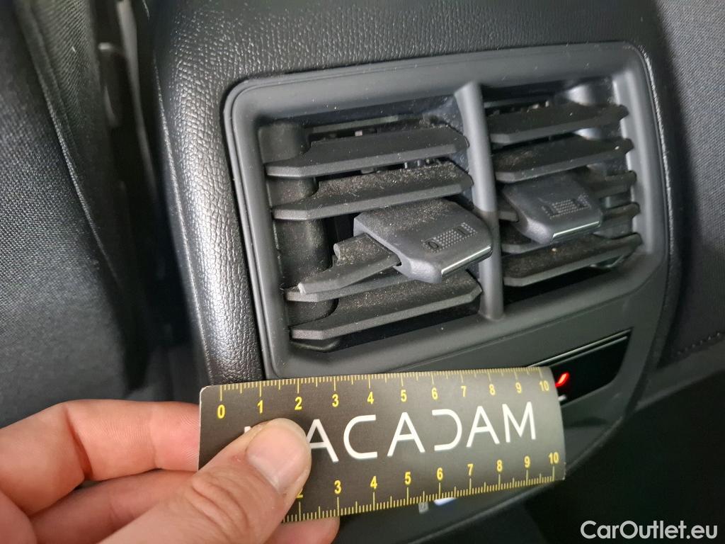  Seat  Leon SEAT  Sportstourer / 2020 / 5P / Break 2.0 TDI 150 DSG SS Style Business / VO RECONDITIONNE - PHOTOS AVANT RECONDITIONNEMENT #16