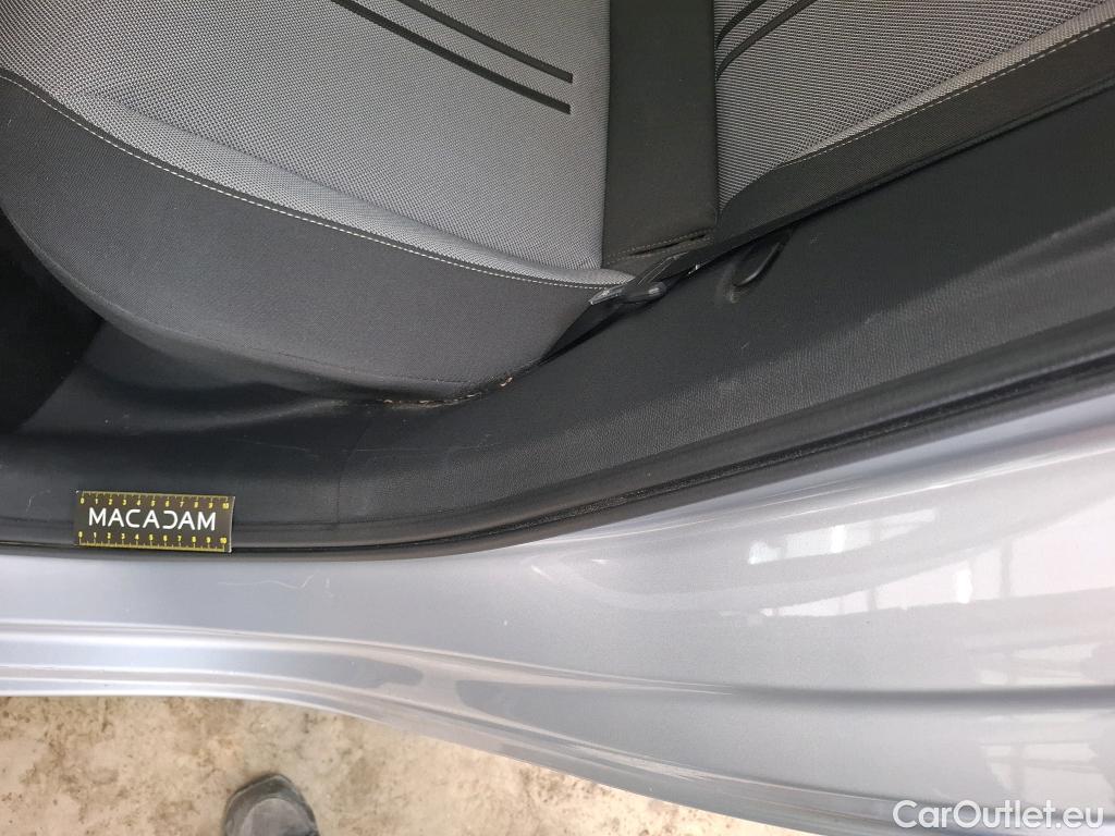  Seat  Leon SEAT  Sportstourer / 2020 / 5P / Break 2.0 TDI 150 DSG SS Style Business / VO RECONDITIONNE - PHOTOS AVANT RECONDITIONNEMENT #3