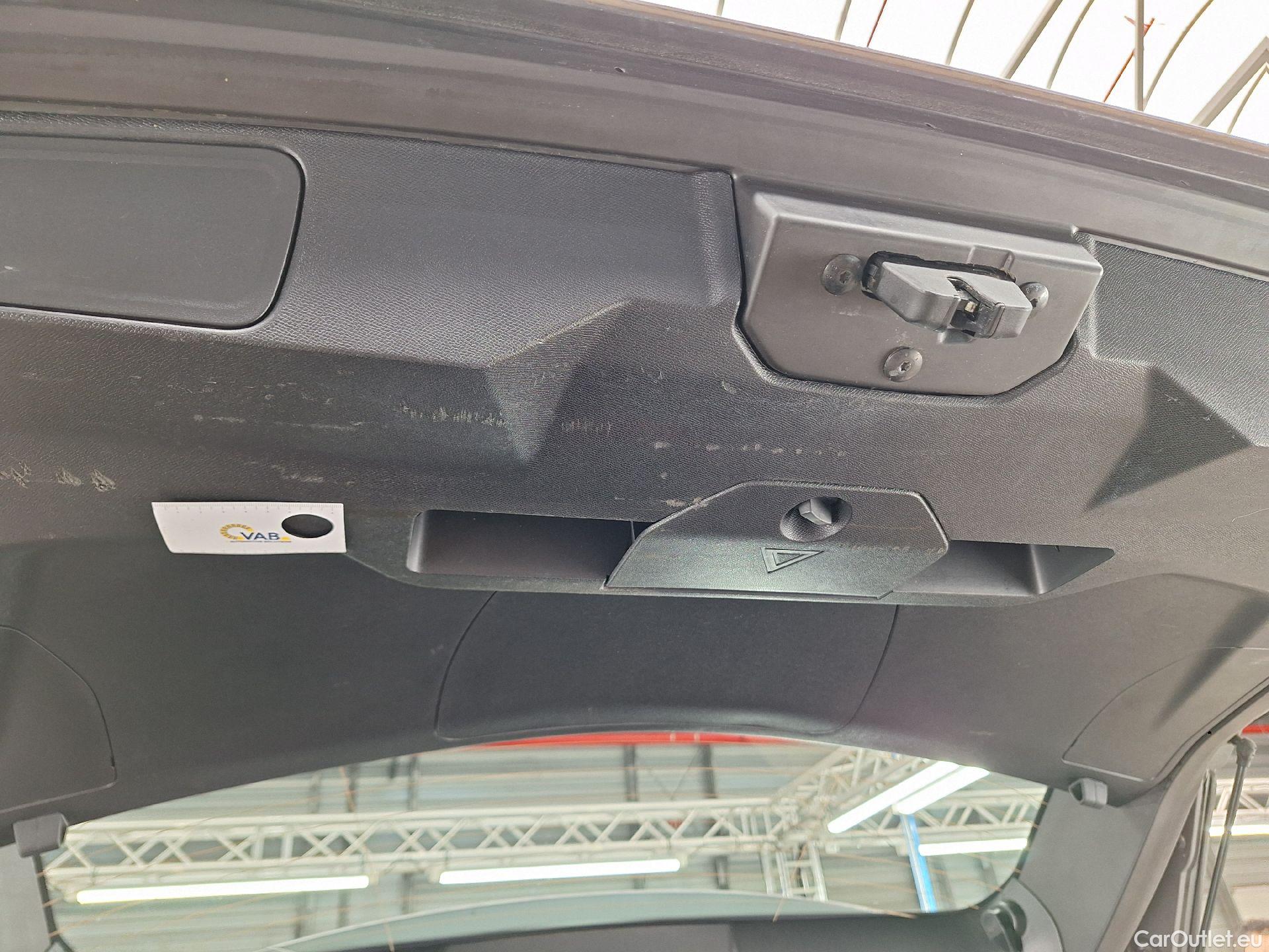  Peugeot  3008 Peugeot,  FL'20, Peugeot  1.5 BlueHDi 96kW S&S EAT8 Active Pack #5