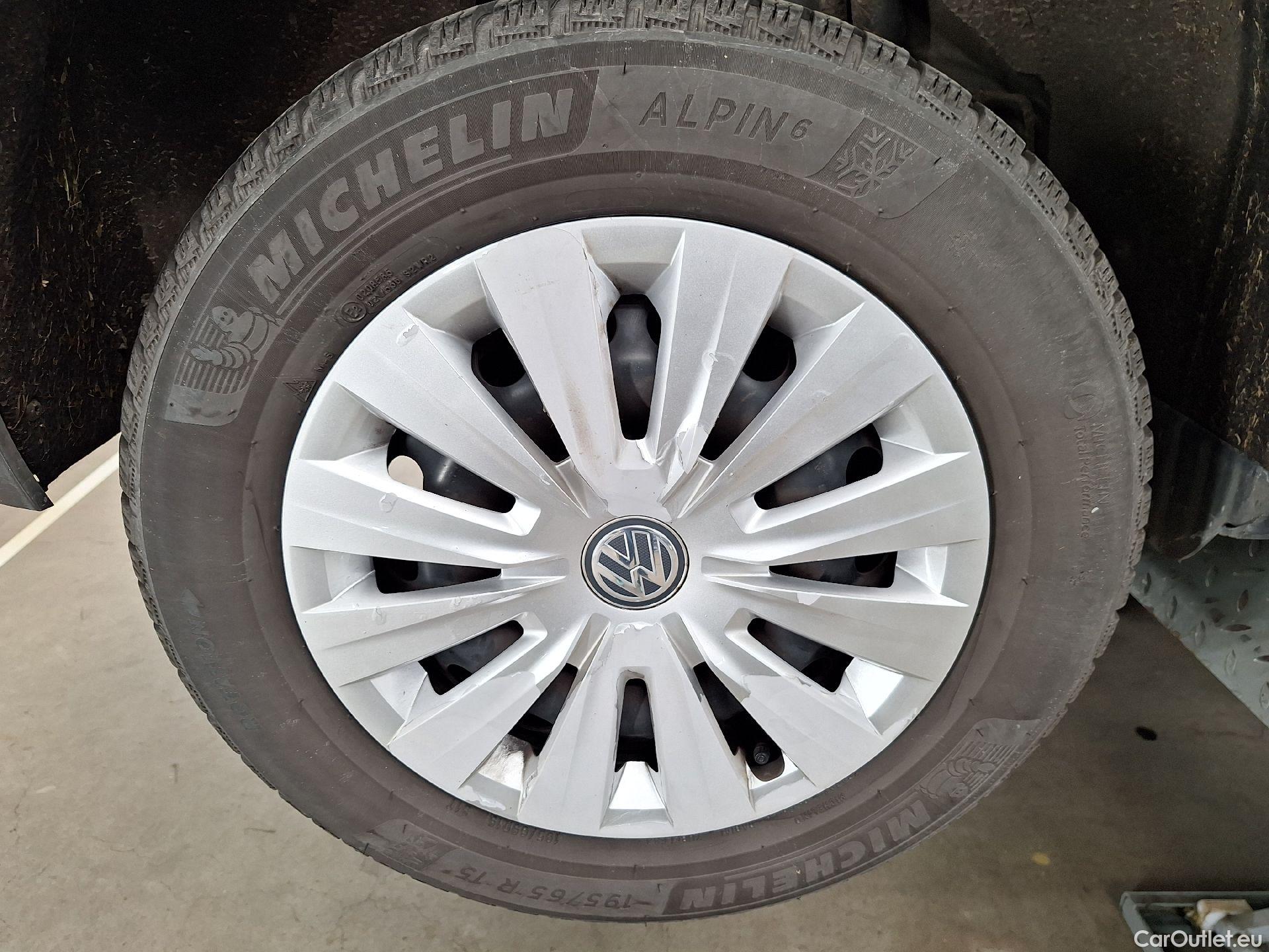  Volkswagen  Golf  VW, VII FL'16, Volkswagen VII 1.6 TDi Trendline 5d #31