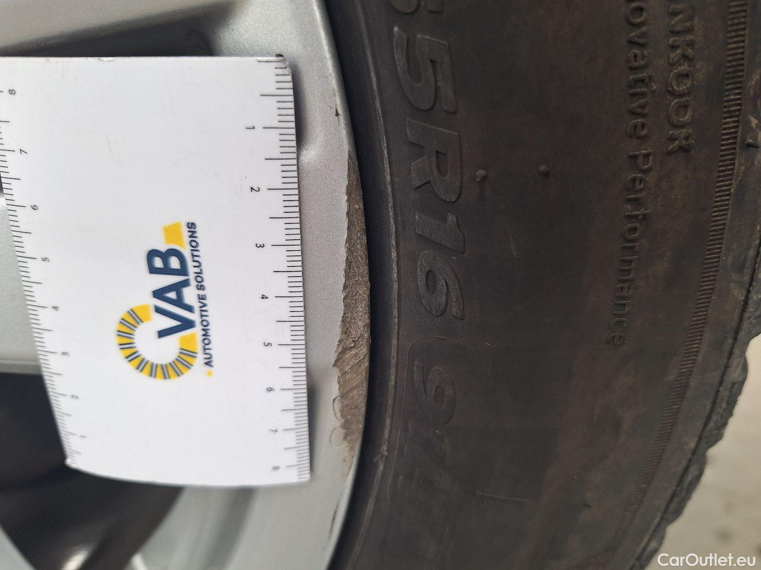  Toyota  Corolla Toyota,  TS '19, Toyota  Touring Sports 1.8 Hybrid Dynamic e #4