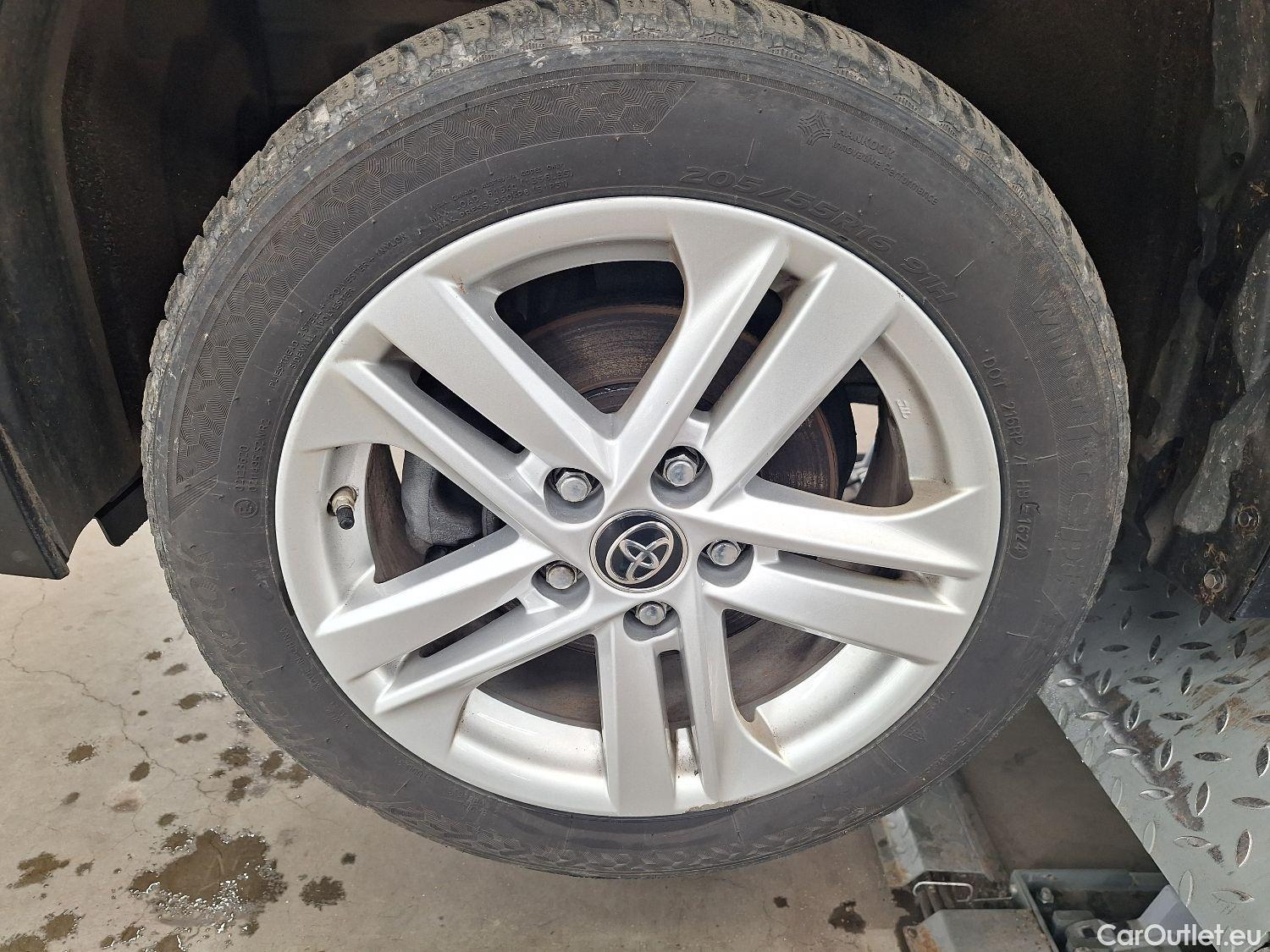  Toyota  Corolla Toyota,  TS '19, Toyota  Touring Sports 1.8 Hybrid Dynamic e #41