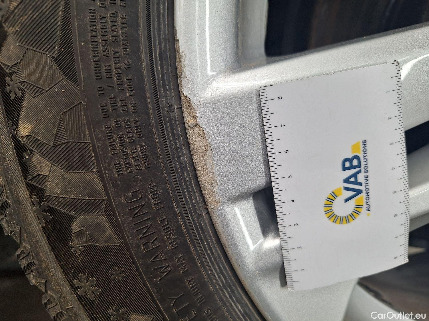  Toyota  Corolla Toyota,  TS '19, Toyota  Touring Sports 1.8 Hybrid Dynamic e #28