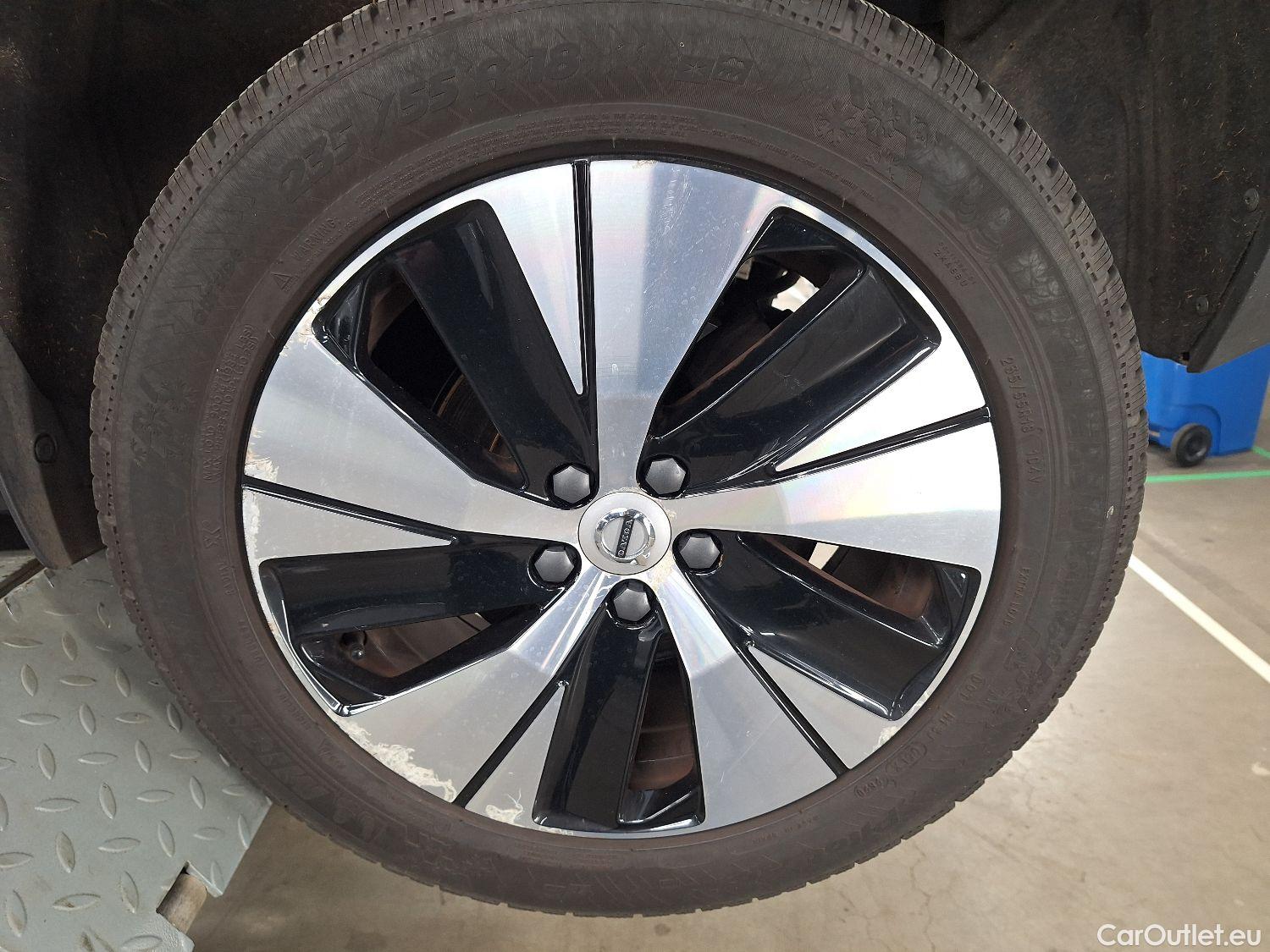  Volvo  XC 40 Volvo, XC40 '17, Volvo XC40 T5 Twin Engine Momentum Pro 5d #10