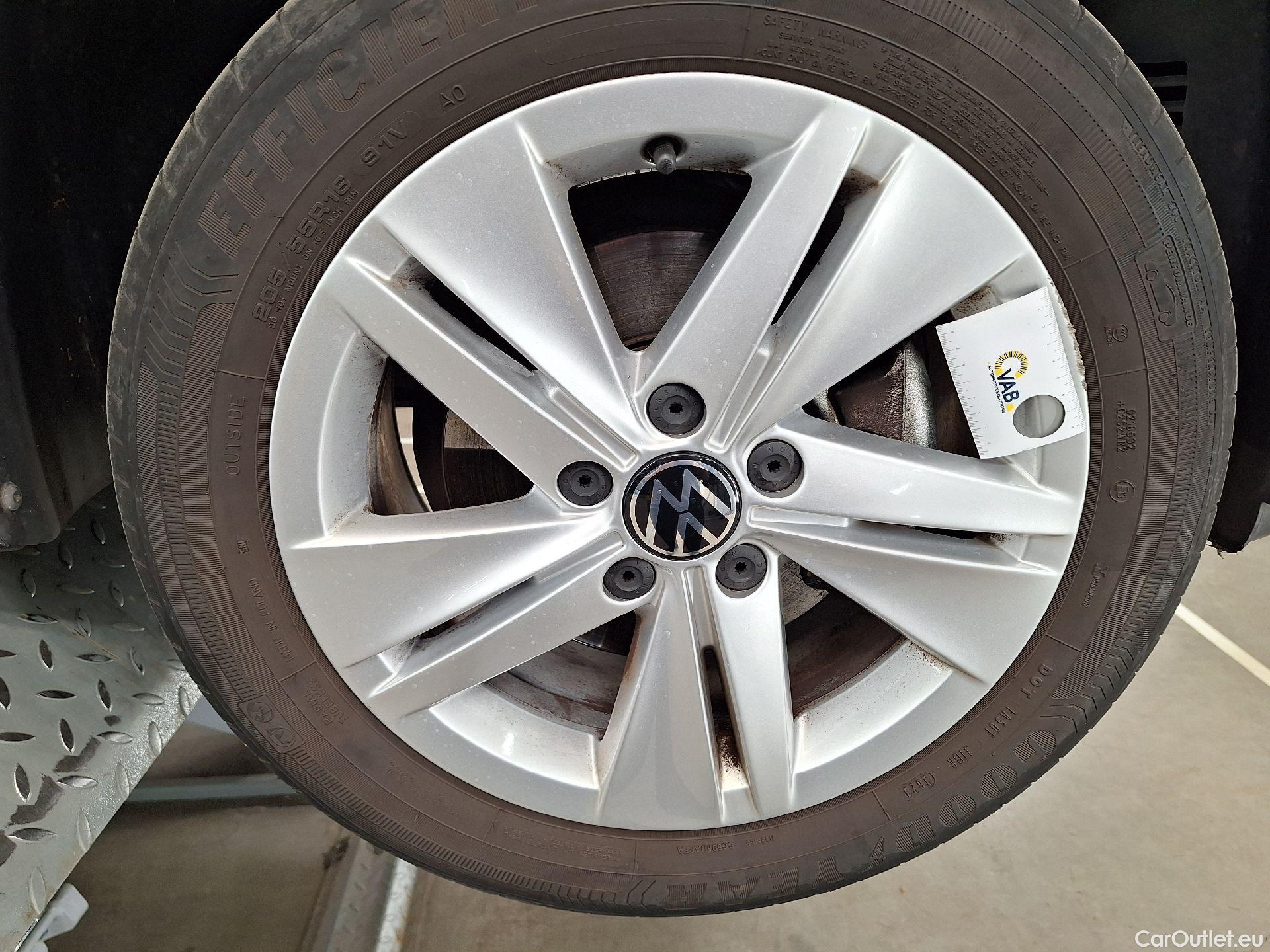  Volkswagen  Golf  VW, VIII '20, Volkswagen VIII 1.0 eTSI 81kW Life Business D #43