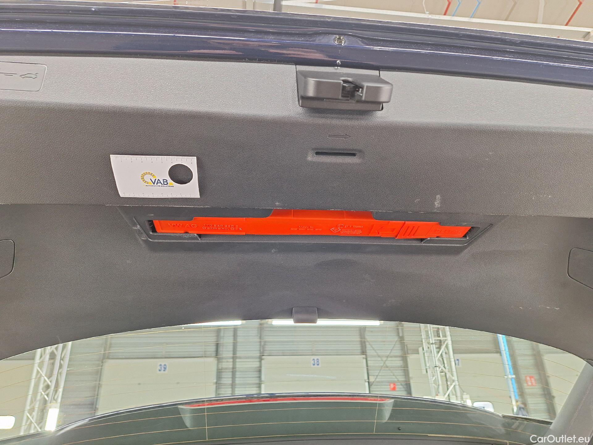  Volkswagen  Golf  VW, VIII '20, Volkswagen VIII 1.0 eTSI 81kW Life Business D #7