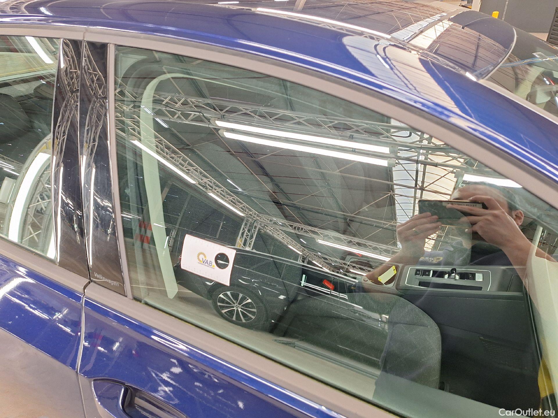  Volkswagen  Golf  VW, VIII '20, Volkswagen VIII 1.0 eTSI 81kW Life Business D #15