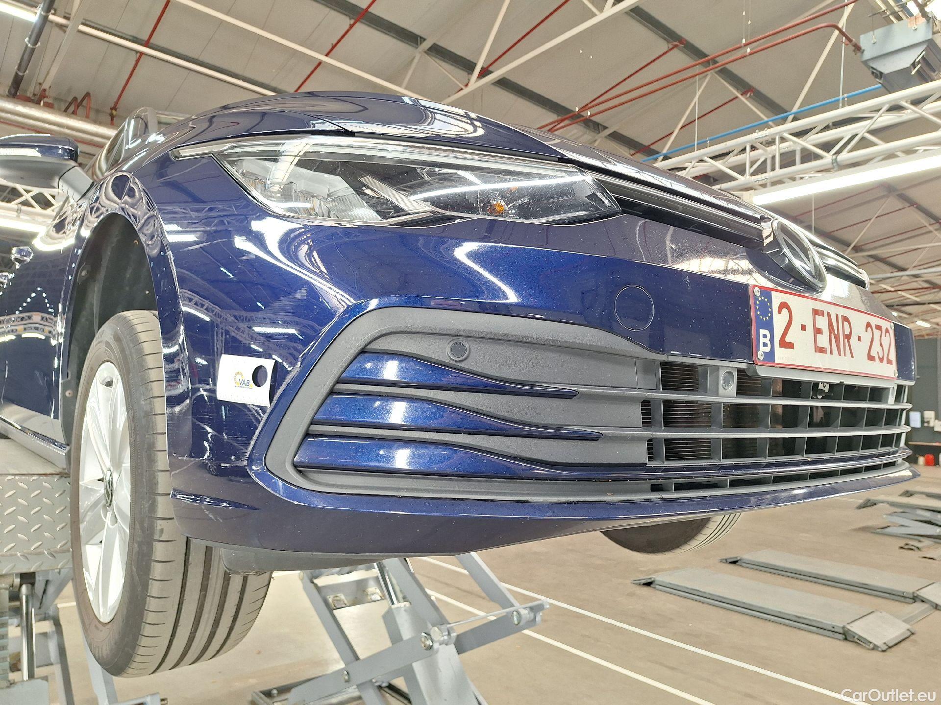  Volkswagen  Golf  VW, VIII '20, Volkswagen VIII 1.0 eTSI 81kW Life Business D #39