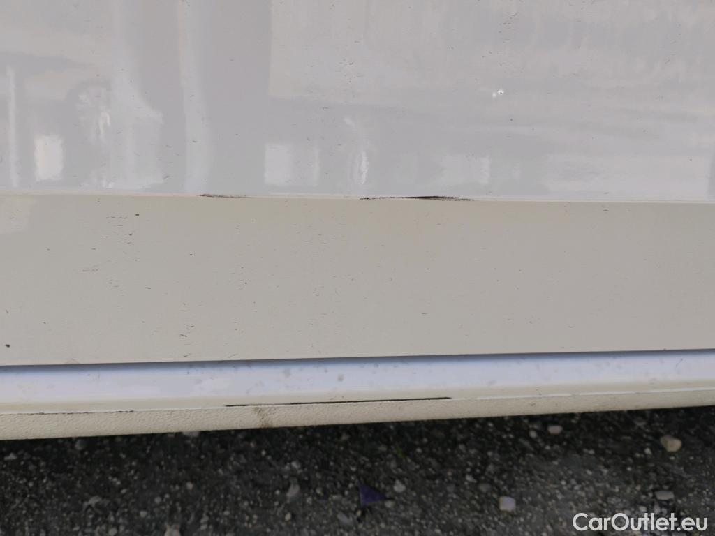  Volkswagen  Up VOLKSWAGEN e-! / 2016 / 5P / berlina con portón 61kW (83CV) #29