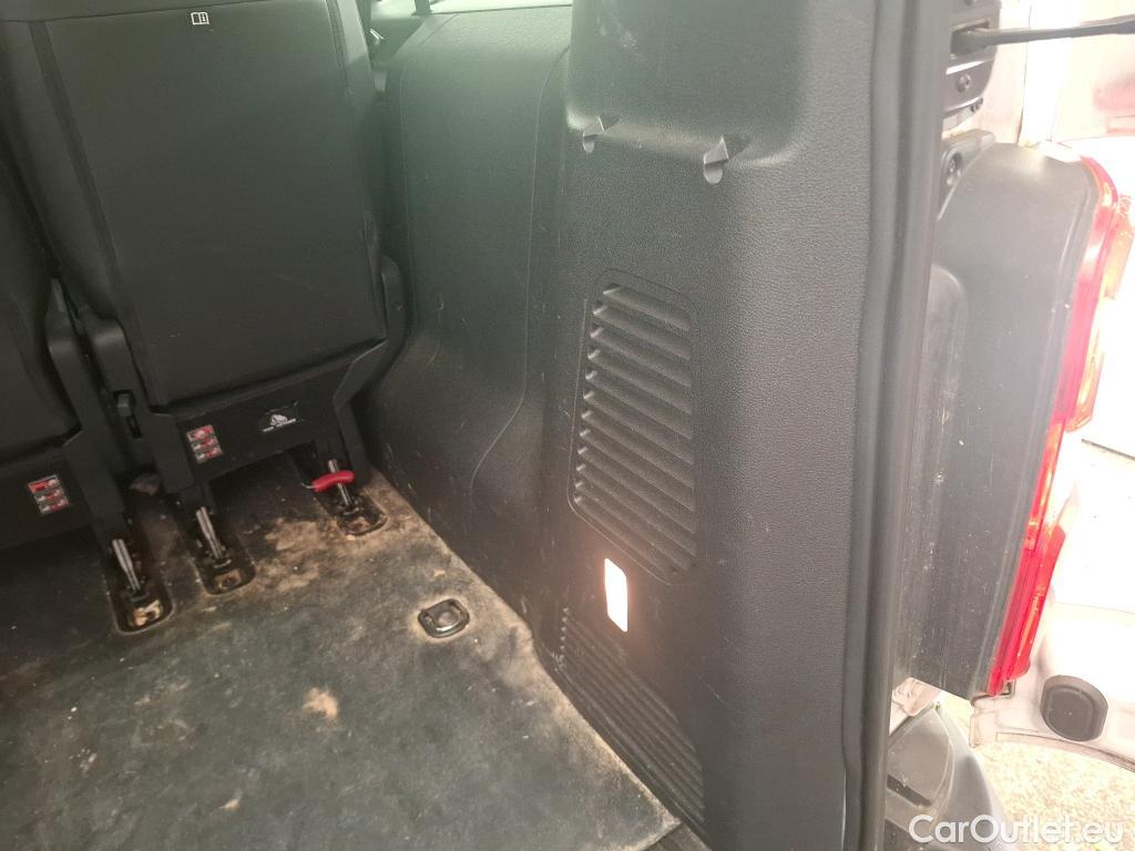  Peugeot  Expert PEUGEOT  / 2016 / 4P / Combi BlueHDi 150 S&S Long #2