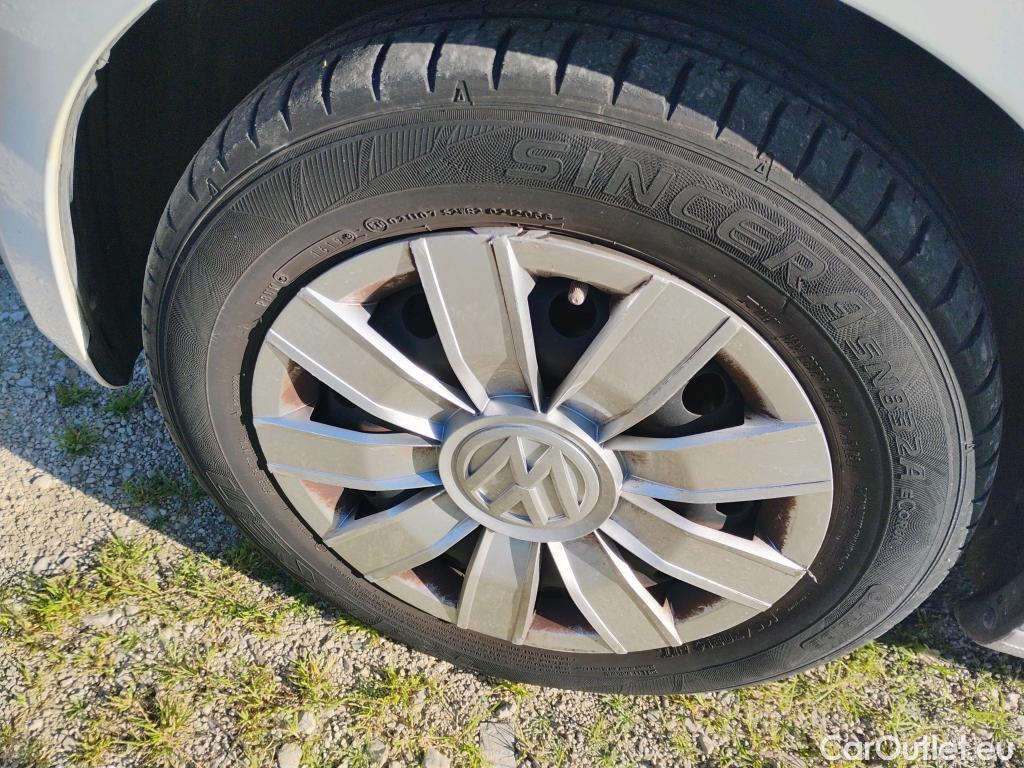  Volkswagen  Up VOLKSWAGEN e-! / 2016 / 5P / berlina con portón 61kW (83CV) #26