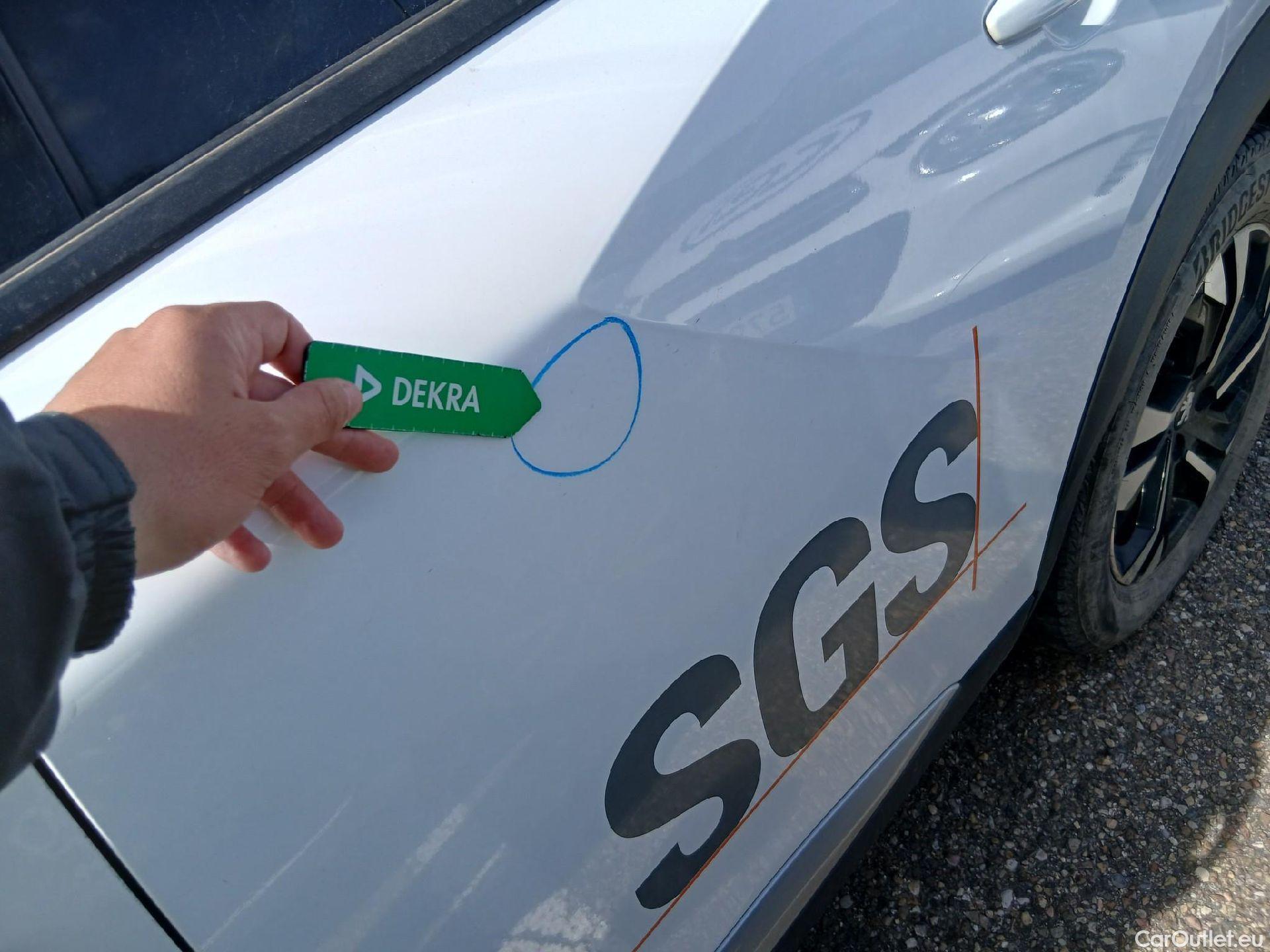  Peugeot  2008 PEUGEOT  / 2019 / 5P / todoterreno Allure BlueHDI 81kW (110CV) #7