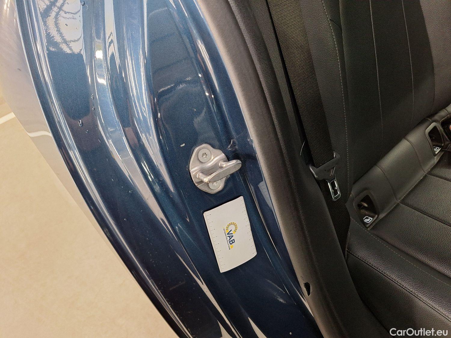  Mercedes  A-Klasse Mercedes, A-Class Berline '18, Mercedes-Benz  Limousine A 180d Business S #24