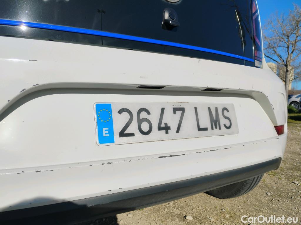  Volkswagen  Up VOLKSWAGEN e-! / 2016 / 5P / berlina con portón 61kW (83CV) #22