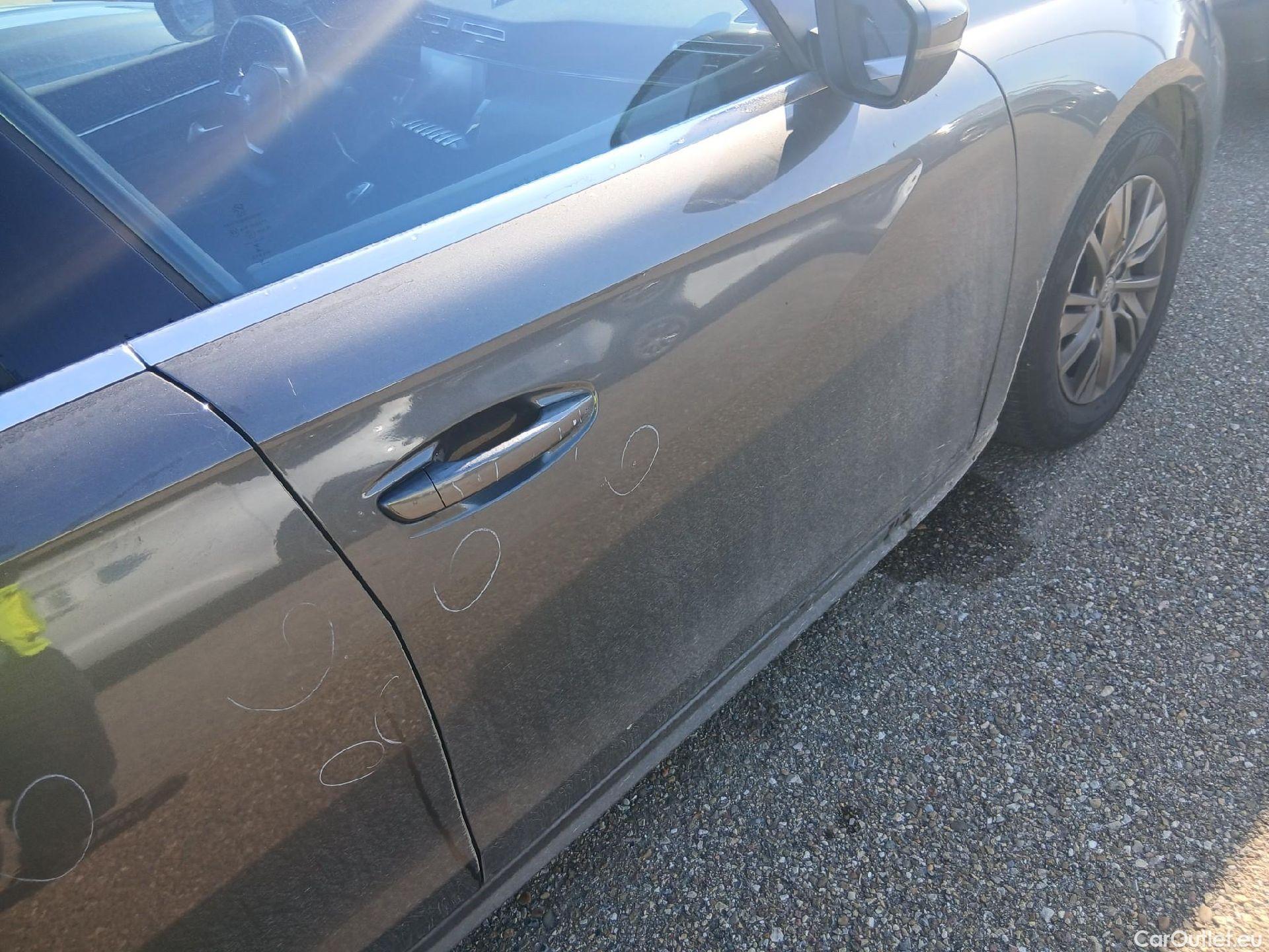  Peugeot  508 PEUGEOT  / 2018 / 5P / berlina con portón 5P Business Line BlueHDi 96kW S&S 6vel (AC) #18