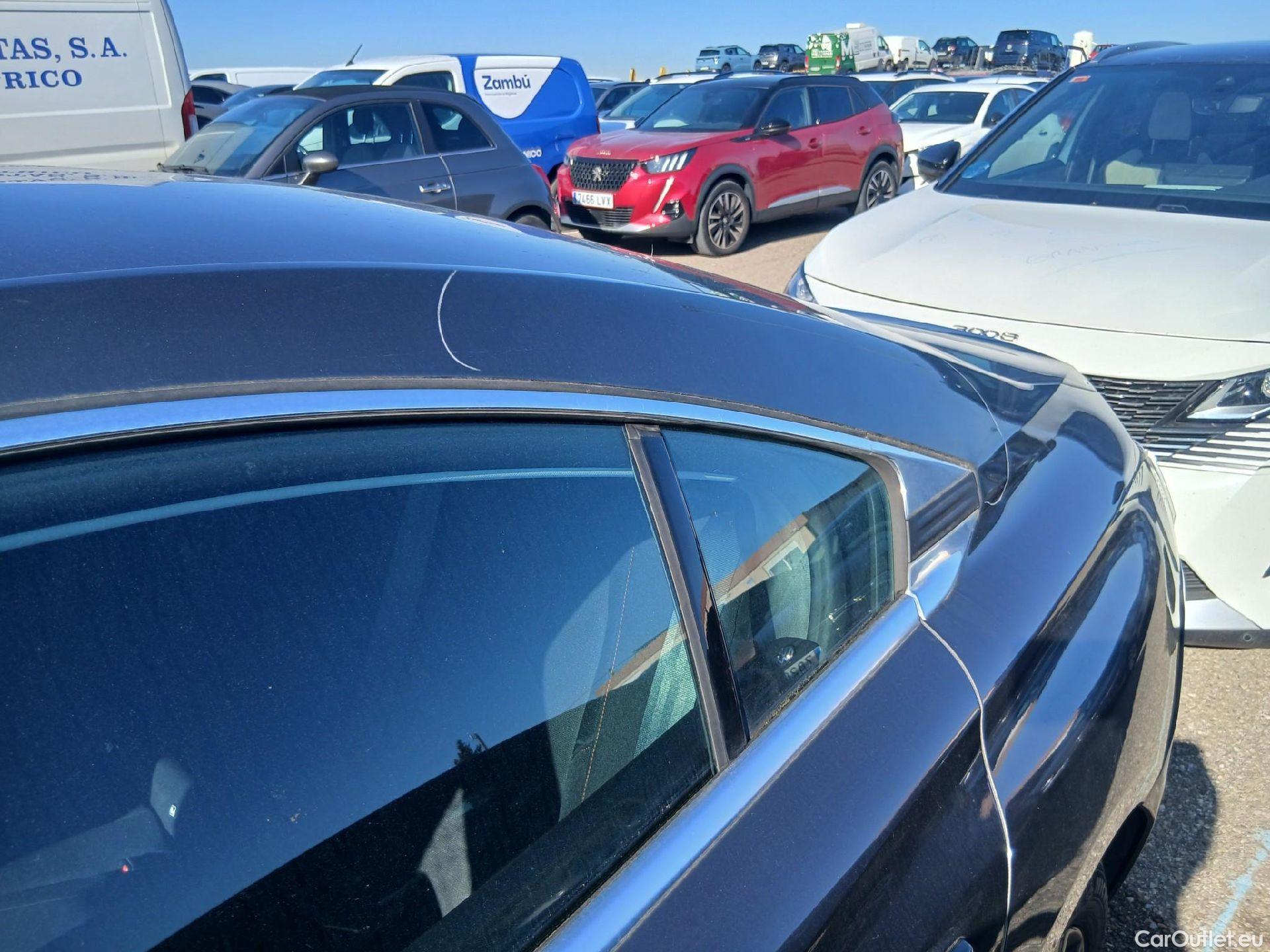  Peugeot  508 PEUGEOT  / 2018 / 5P / berlina con portón 5P Business Line BlueHDi 96kW S&S 6vel (AC) #21