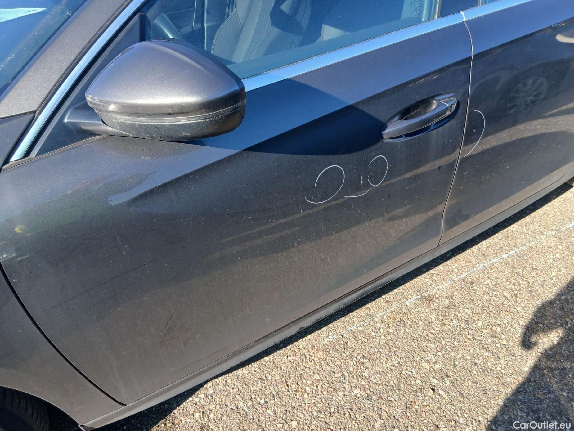  Peugeot  508 PEUGEOT  / 2018 / 5P / berlina con portón 5P Business Line BlueHDi 96kW S&S 6vel (AC) #4