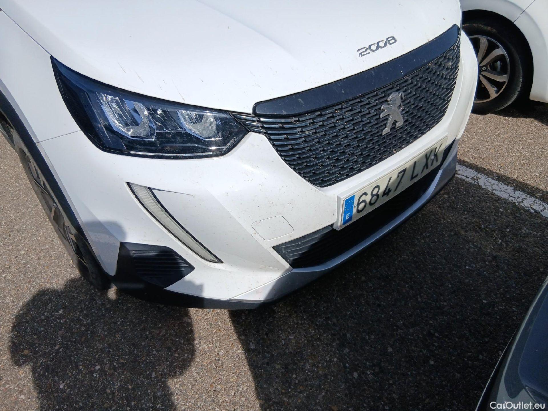  Peugeot  2008 PEUGEOT  / 2019 / 5P / todoterreno Allure BlueHDI 81kW (110CV) #1