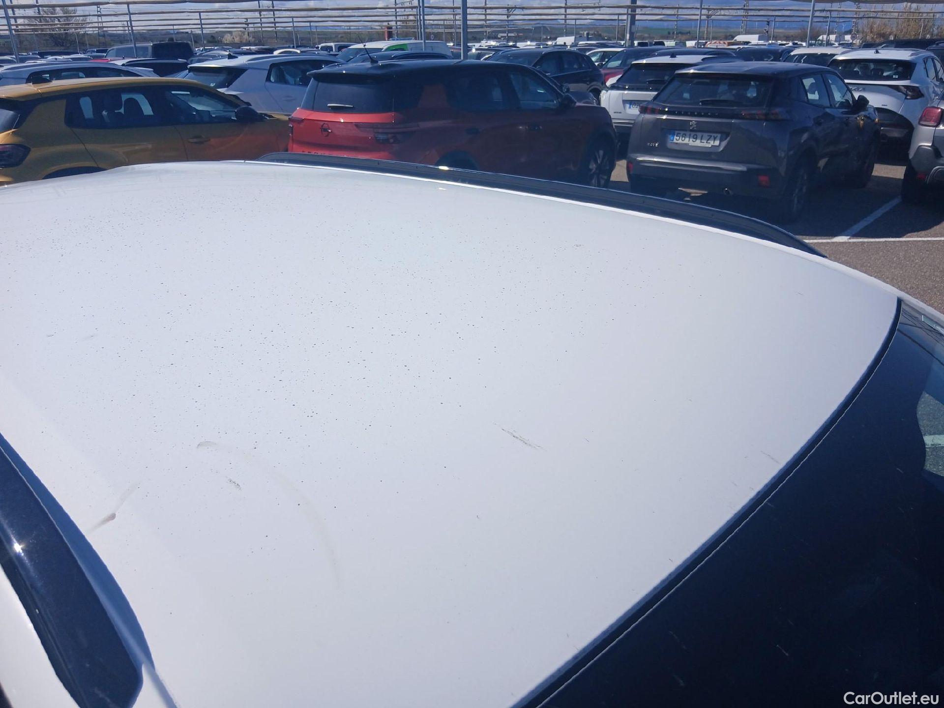  Peugeot  2008 PEUGEOT  / 2019 / 5P / todoterreno Allure BlueHDI 81kW (110CV) #45