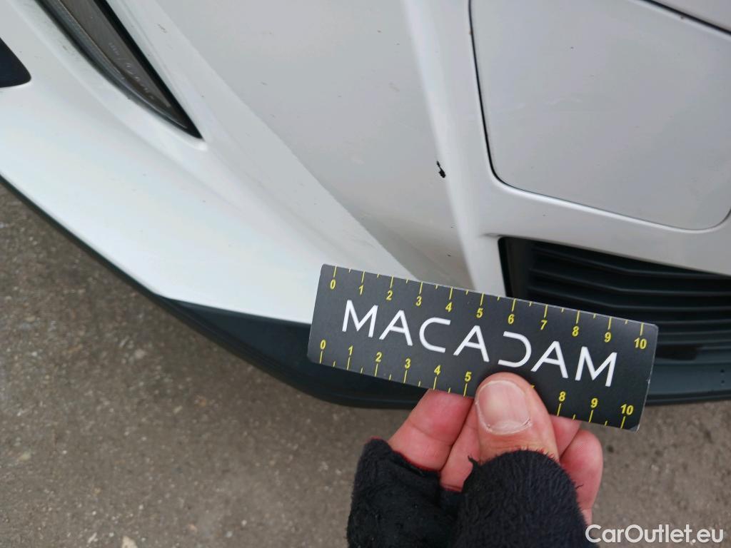  Peugeot  2008 PEUGEOT  / 2019 / 5P / todoterreno Active Pack BlueHDI 81kW (110CV) #11