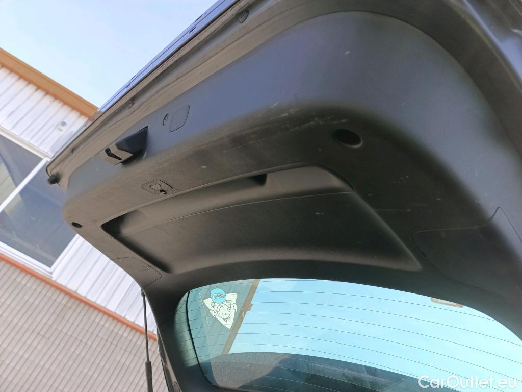  KIA  Sportage KIA  1.6MHEV Drive 100kW(136CV) 4x2(Crist Tintados)(CX) #13