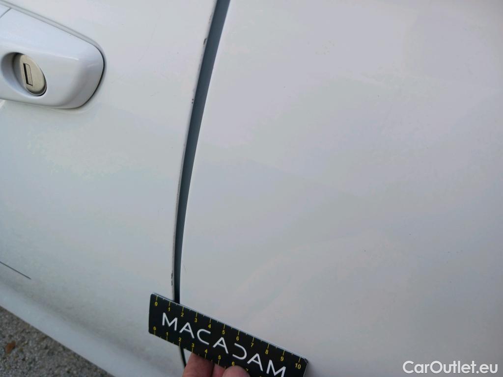  Opel  Corsa OPEL  1.2T XHL 74kW (100CV) Elegance #26