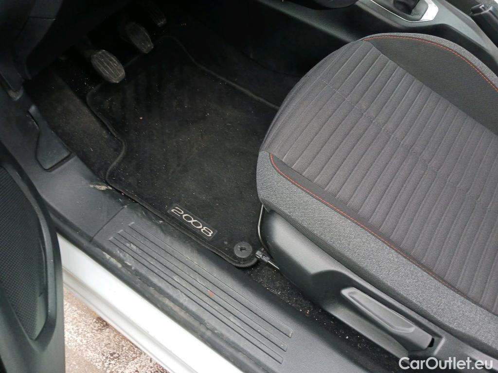  Peugeot  2008 PEUGEOT  / 2019 / 5P / todoterreno Active Pack BlueHDI 81kW (110CV) #19