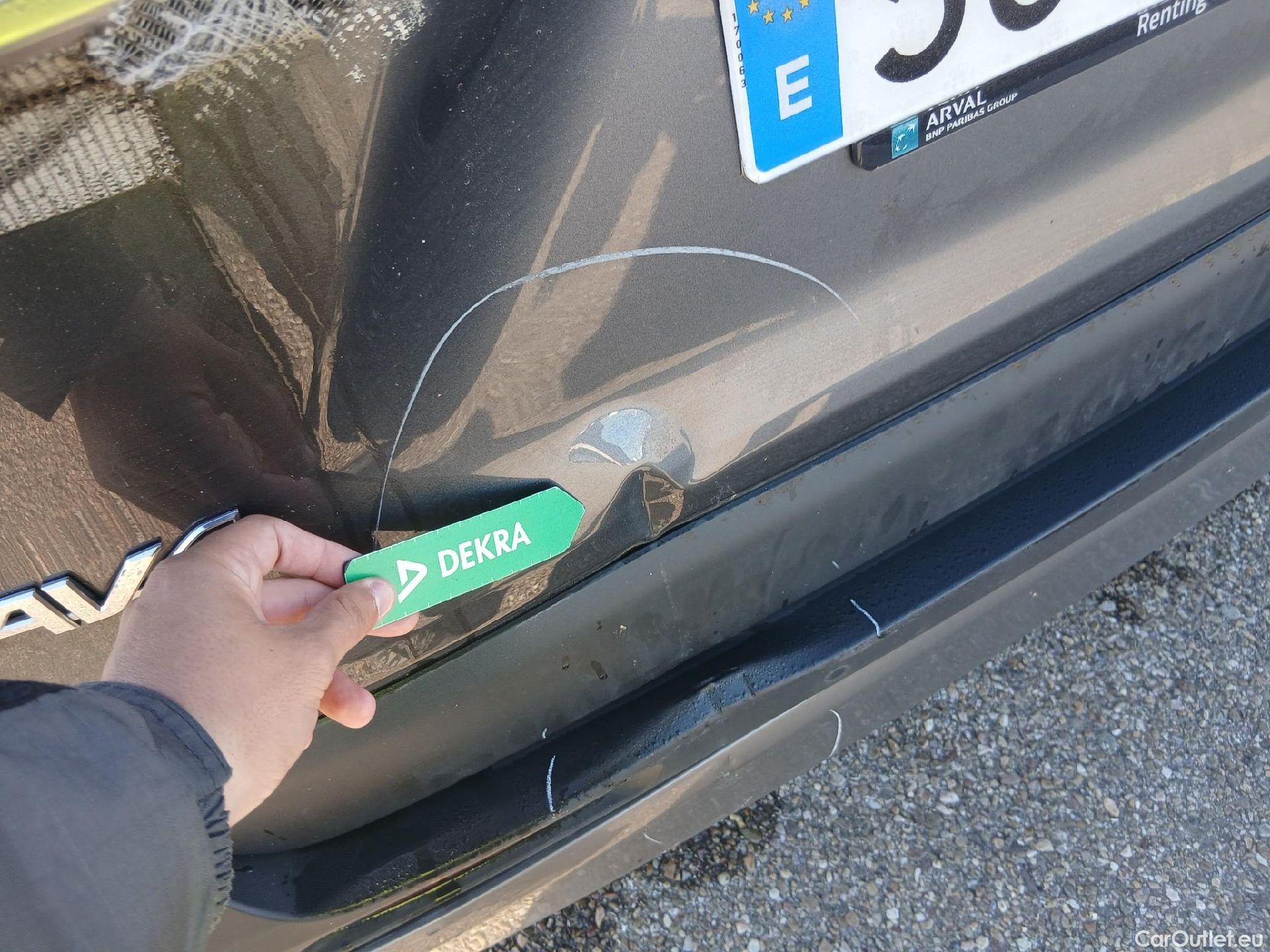  Toyota  RAV4 TOYOTA  / 2018 / 5P / todoterreno 2.5l 220H Advance #14