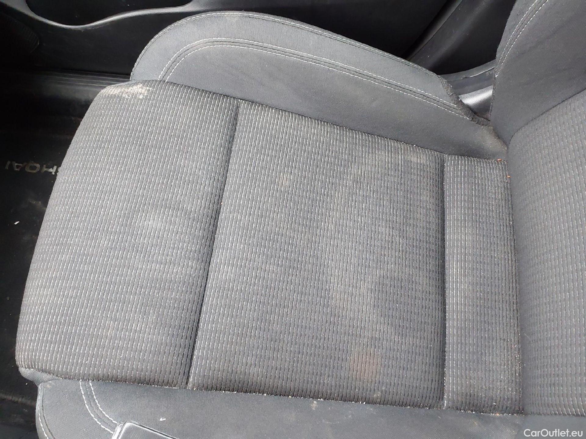  Nissan  Qashqai NISSAN  / 2021 / 5P / todoterreno DIG-T 116kW (158CV) mHEV Xtronic Acenta (AC2) #2