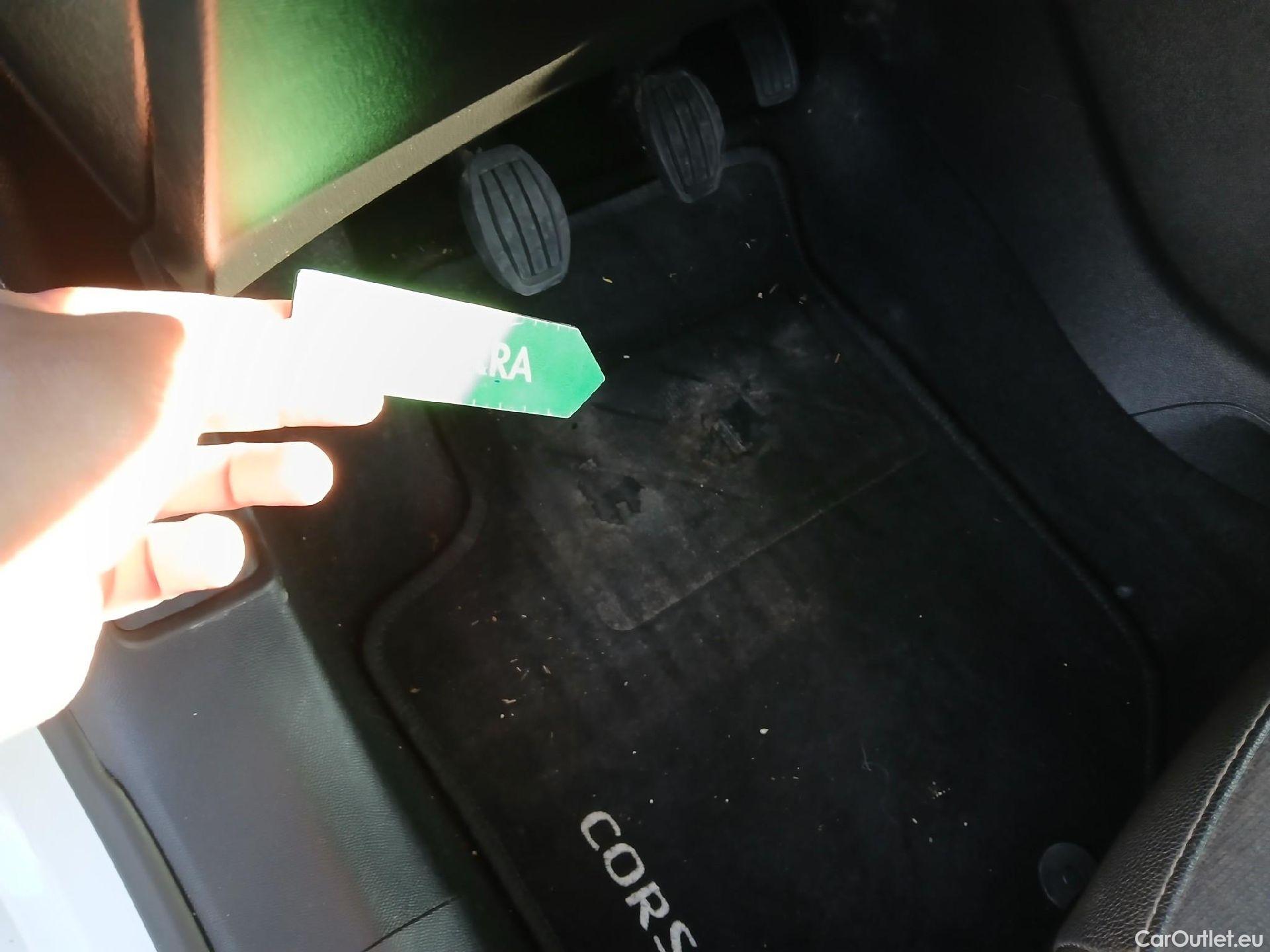  Opel  Corsa OPEL  1.2T XHL 74kW (100CV) Elegance #4