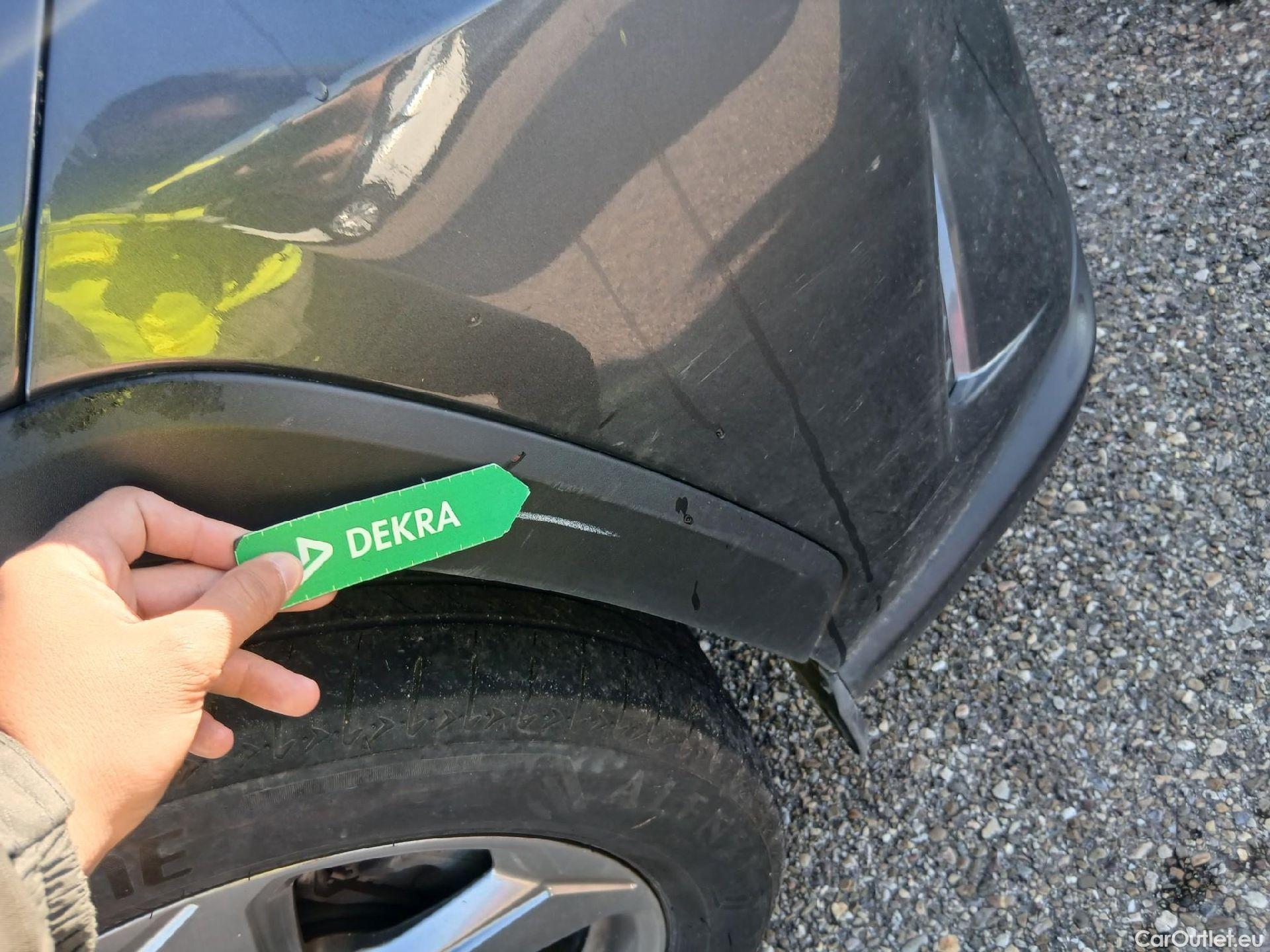  Toyota  RAV4 TOYOTA  / 2018 / 5P / todoterreno 2.5l 220H Advance #28