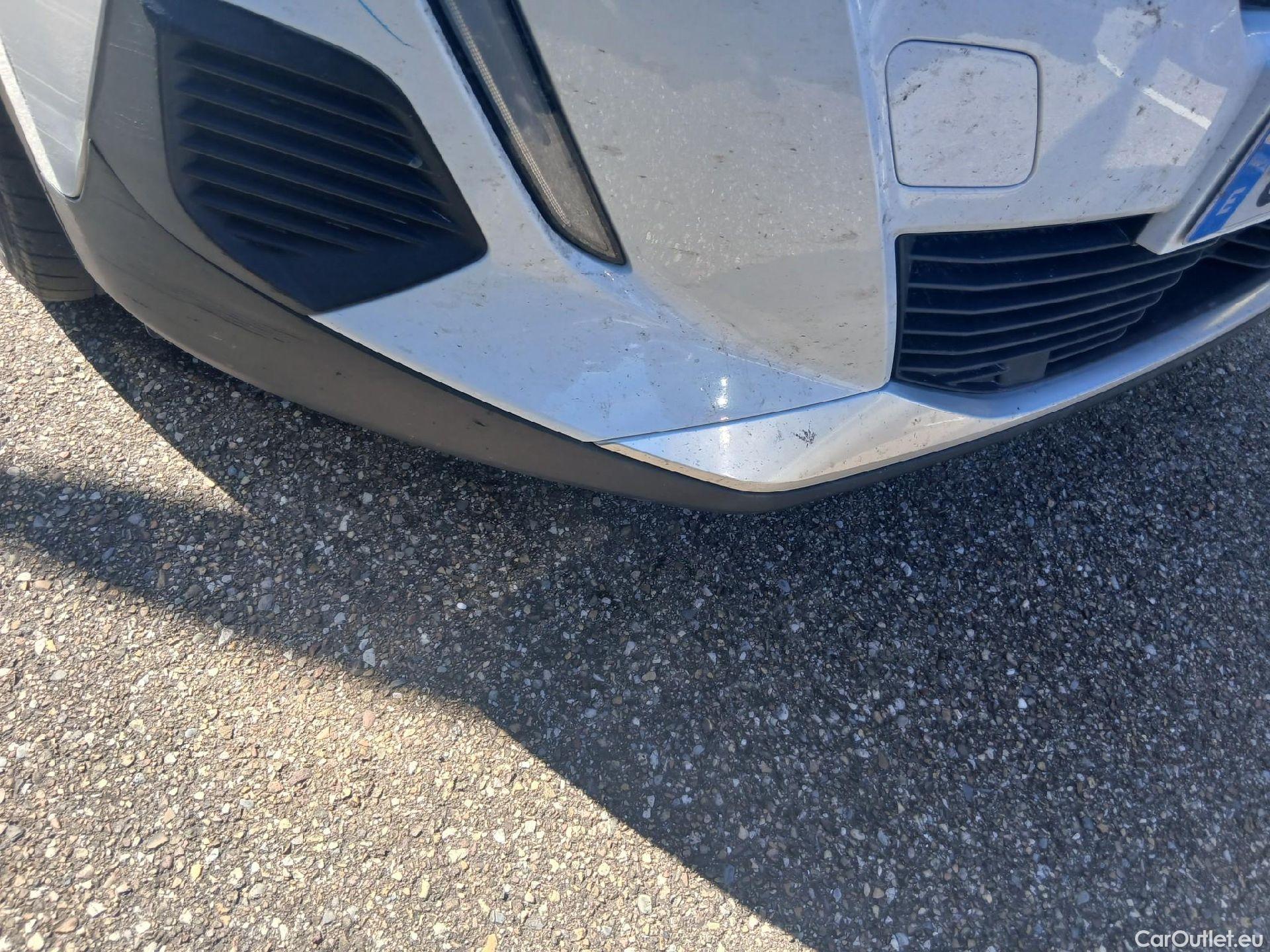  Peugeot  2008 PEUGEOT  / 2019 / 5P / todoterreno Allure BlueHDI 81kW (110CV) #10