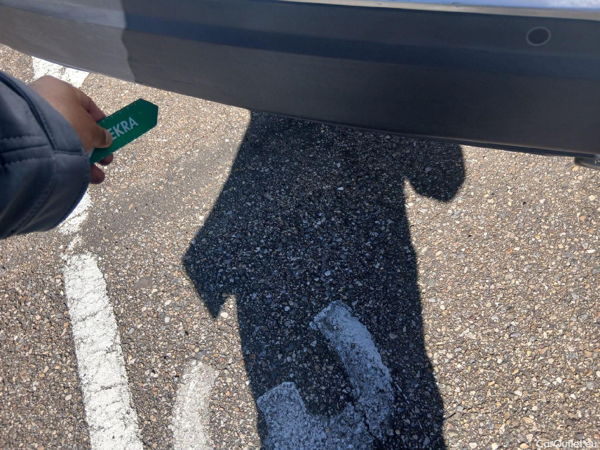  Peugeot  2008 PEUGEOT  / 2019 / 5P / todoterreno Allure BlueHDI 81kW (110CV) #28