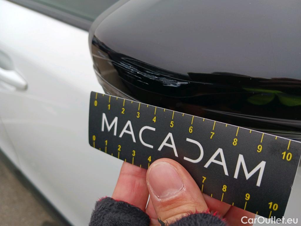  Peugeot  2008 PEUGEOT  / 2019 / 5P / todoterreno Active Pack BlueHDI 81kW (110CV) #16