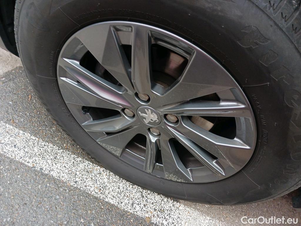  Peugeot  2008 PEUGEOT  / 2019 / 5P / todoterreno Active Pack BlueHDI 81kW (110CV) #1