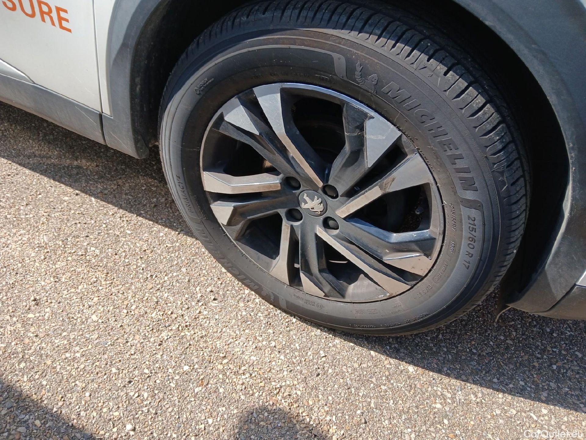  Peugeot  2008 PEUGEOT  / 2019 / 5P / todoterreno Allure BlueHDI 81kW (110CV) #35