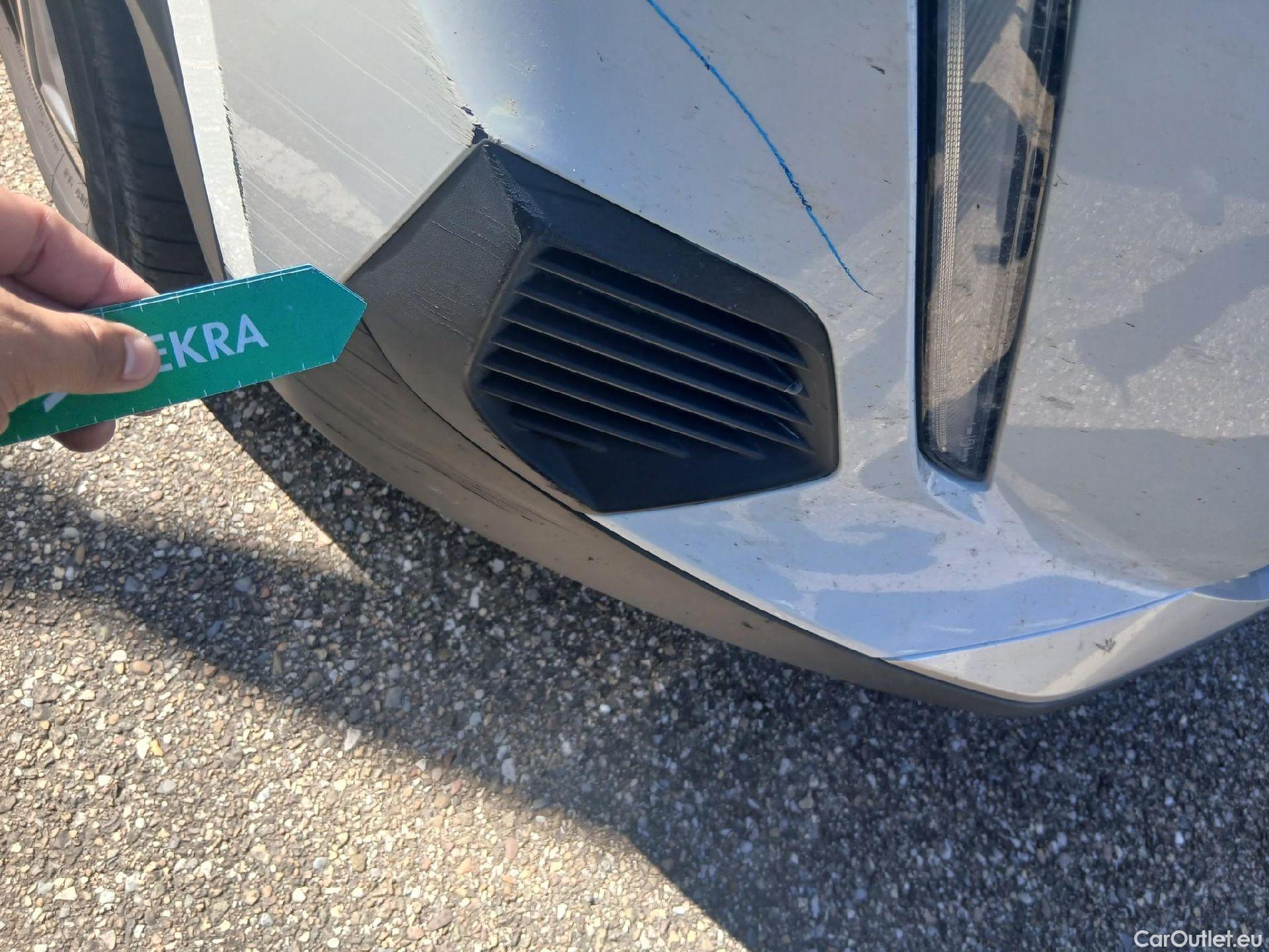  Peugeot  2008 PEUGEOT  / 2019 / 5P / todoterreno Allure BlueHDI 81kW (110CV) #8