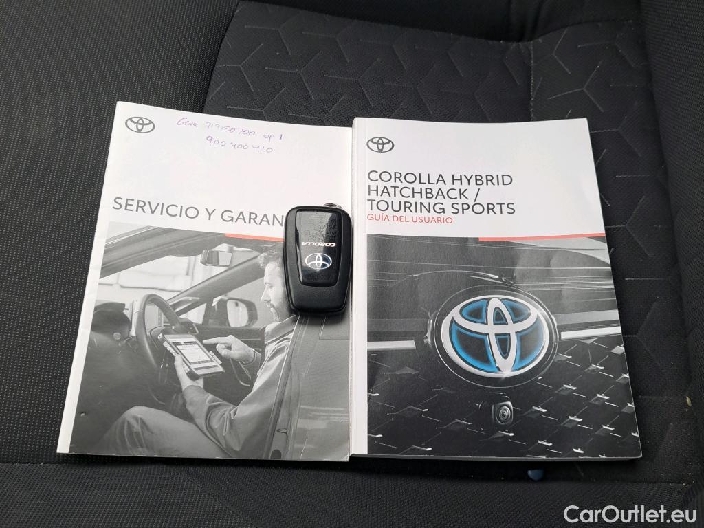  Toyota  Corolla TOYOTA  / 2019 / 5P / familiar 1.8 125H ACTIVE TECH E-CVT TOU SPORT #1