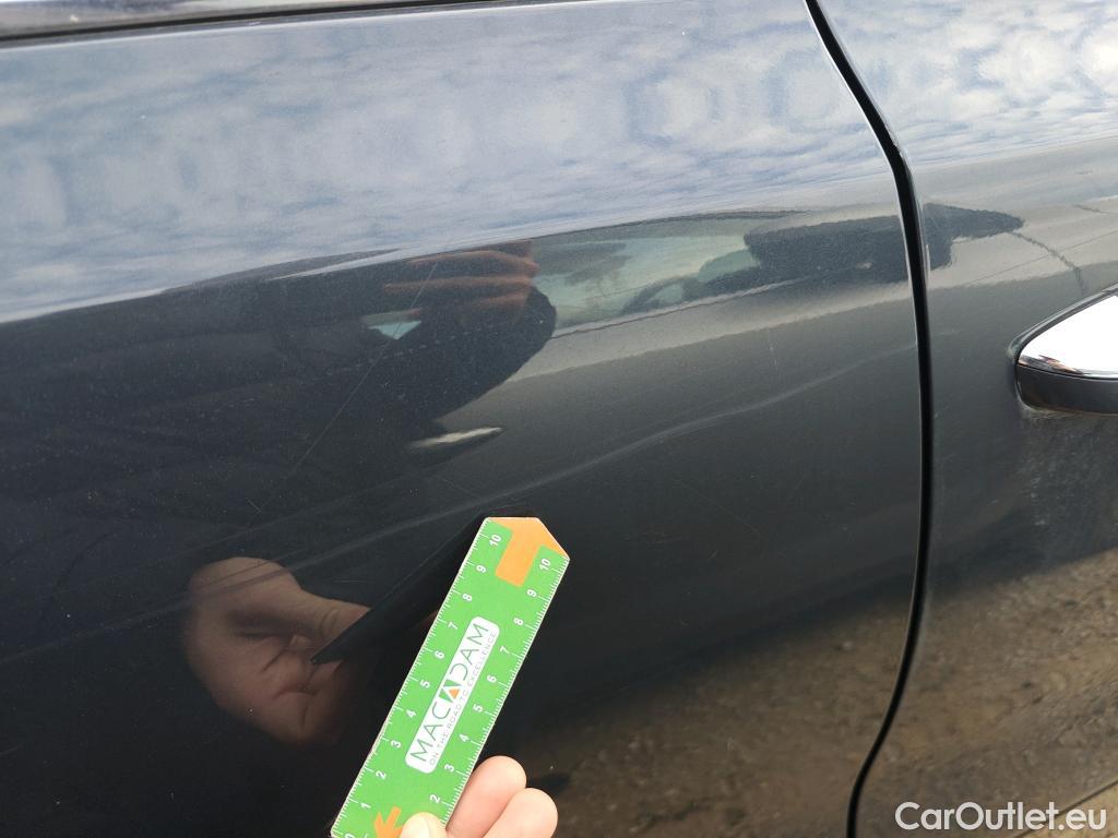  KIA  Sportage KIA  1.6MHEV Drive 100kW(136CV) 4x2(Crist Tintados)(CX) #30