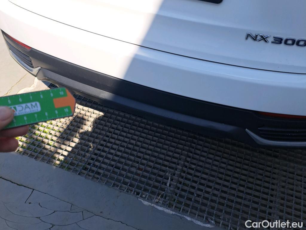  Lexus  NX LEXUS  / 2017 / 5P / todoterreno 2.5 300h Business Navigation 2WD (CX) #5