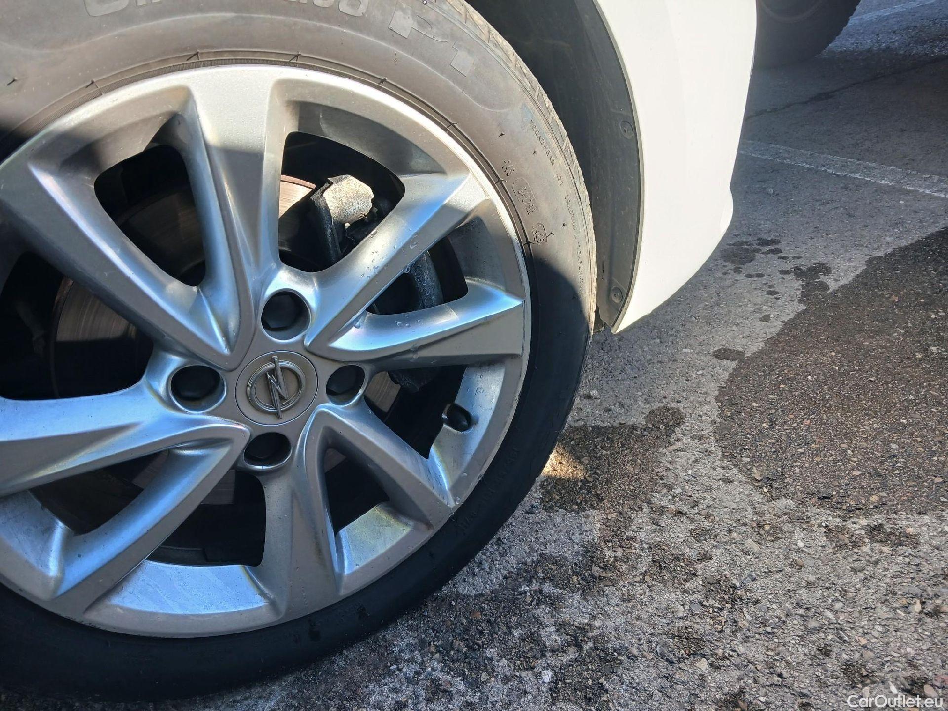  Opel  Corsa OPEL  1.2T XHL 74kW (100CV) Elegance #13