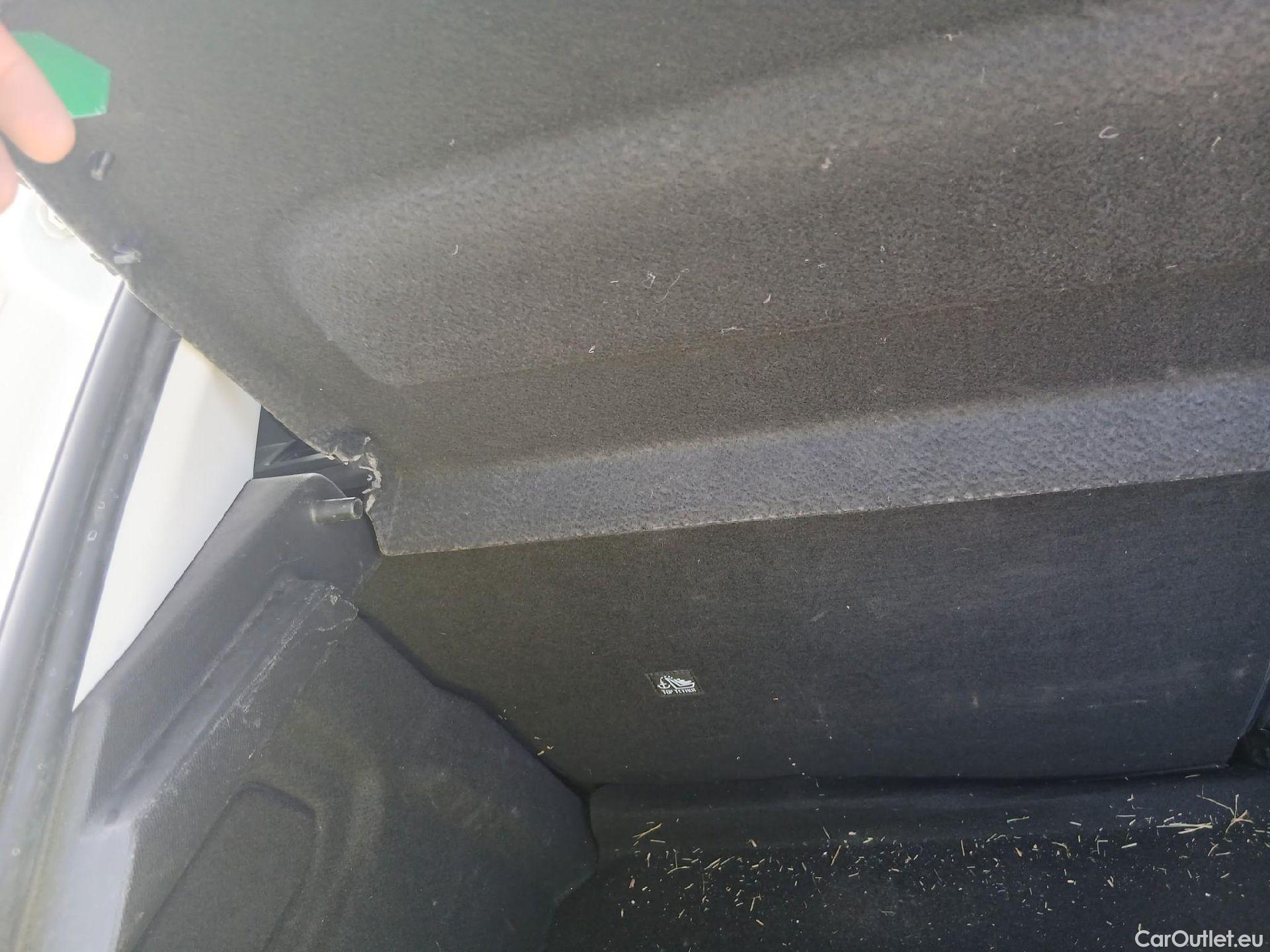  Opel  Corsa OPEL  / 2019 / 5P / berlina con portón 1.2 XEL 55kW (75CV) Edition #4