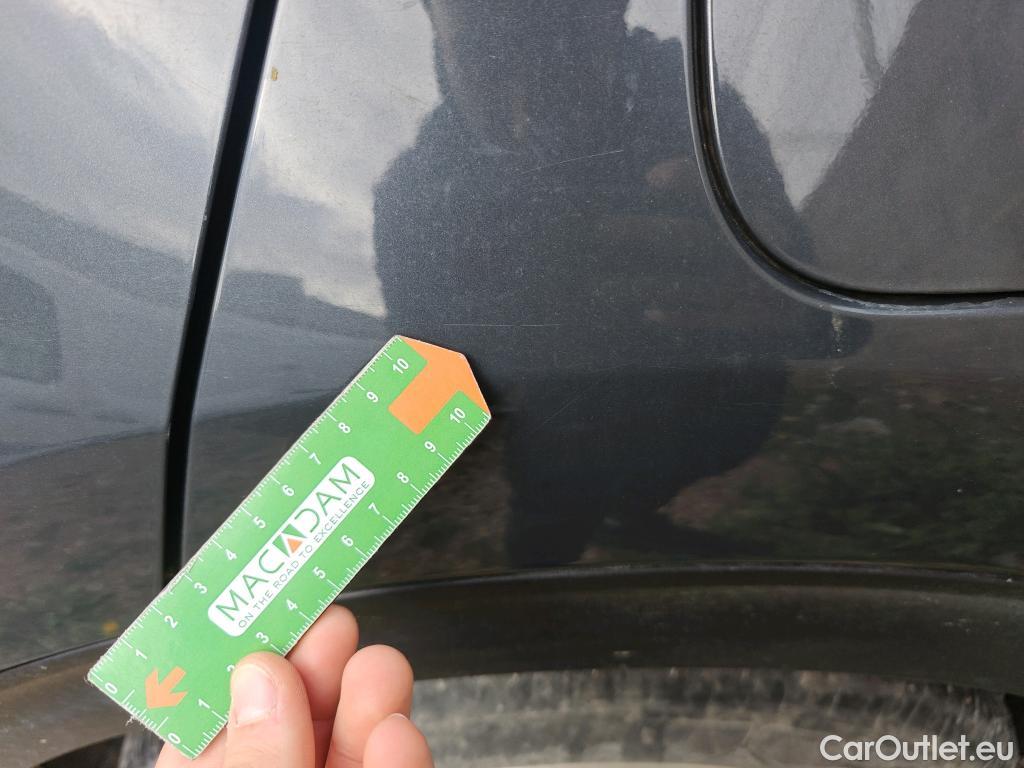  KIA  Sportage KIA  1.6MHEV Drive 100kW(136CV) 4x2(Crist Tintados)(CX) #60