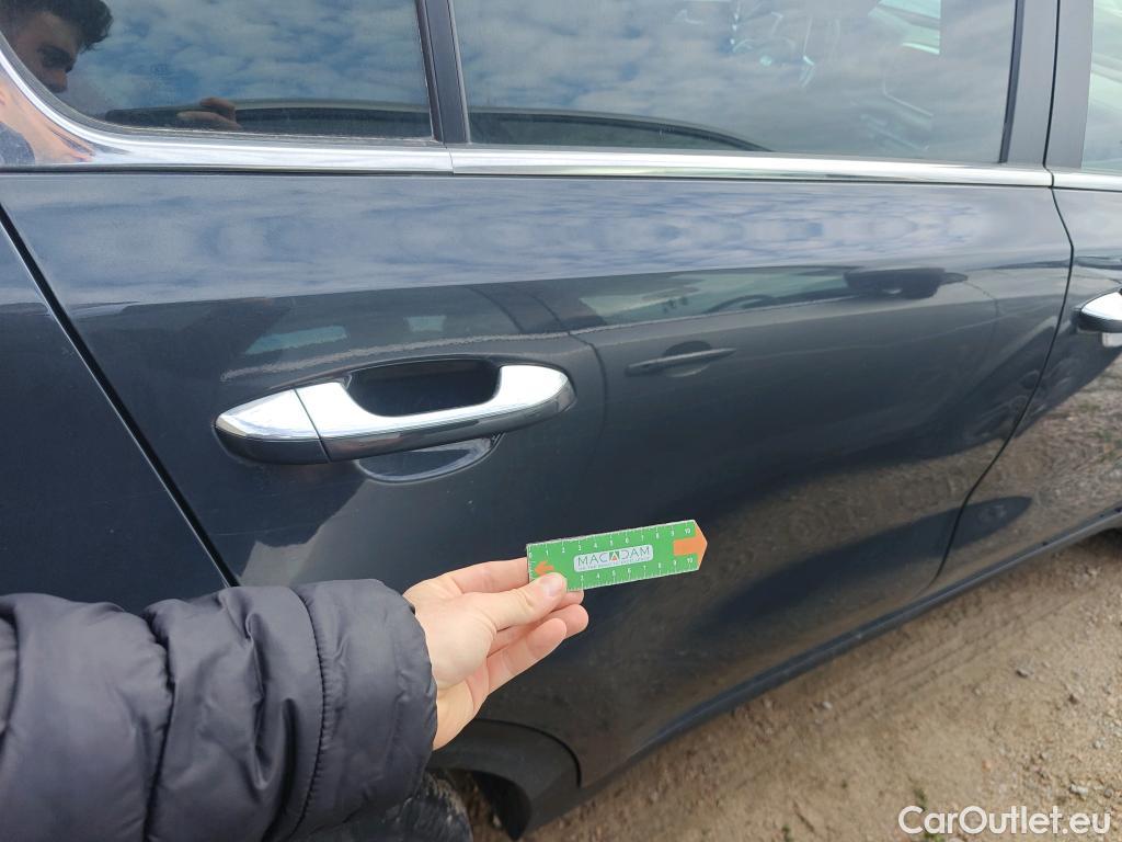  KIA  Sportage KIA  1.6MHEV Drive 100kW(136CV) 4x2(Crist Tintados)(CX) #28