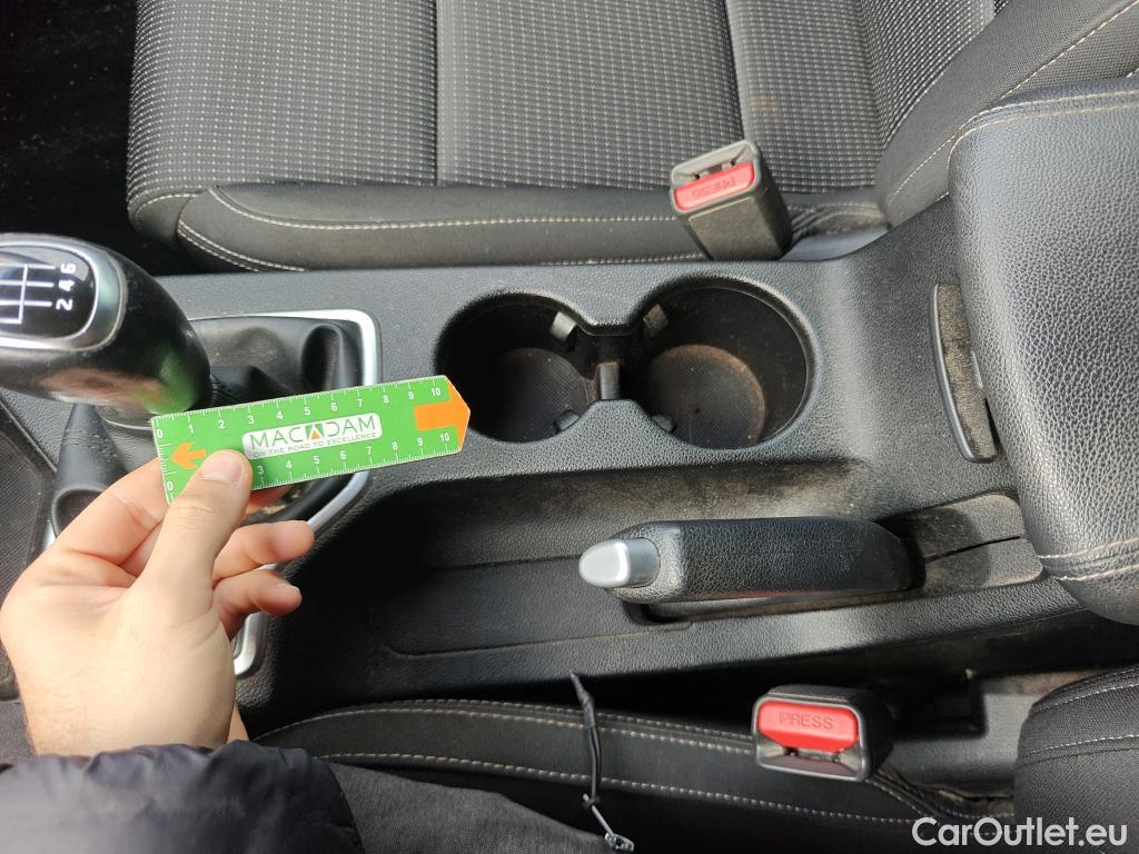  KIA  Sportage KIA  1.6MHEV Drive 100kW(136CV) 4x2(Crist Tintados)(CX) #46