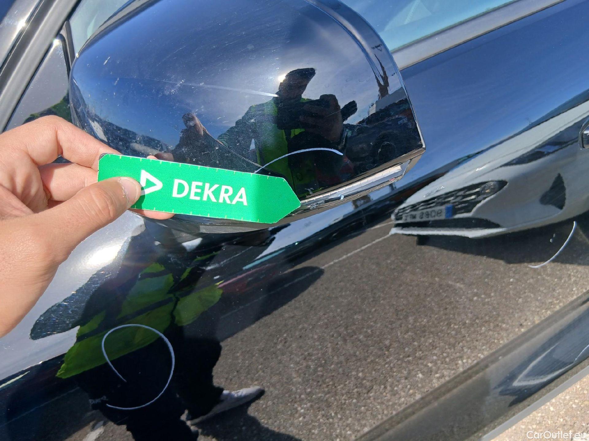  Volvo  XC 40 VOLVO XC40 / 2017 / 5P / todoterreno 2.0 B3 G Momentum Pro Auto #12