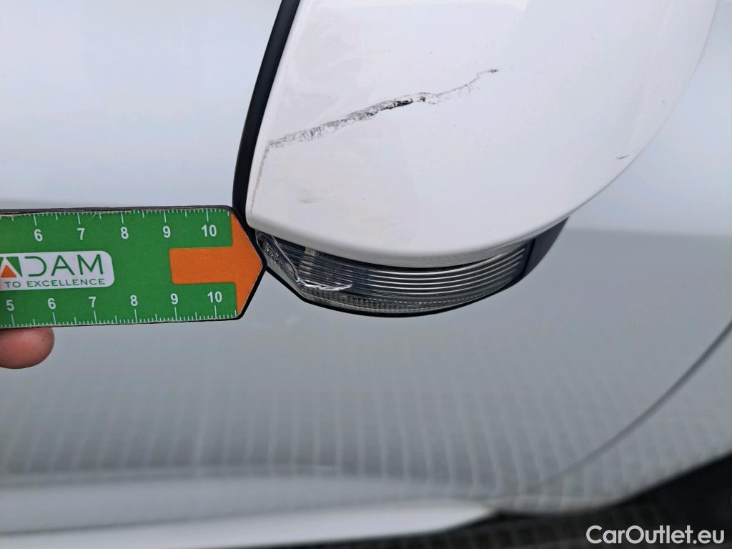  Toyota  Corolla TOYOTA  / 2019 / 5P / familiar 1.8 125H ACTIVE TECH E-CVT TOU SPORT #6